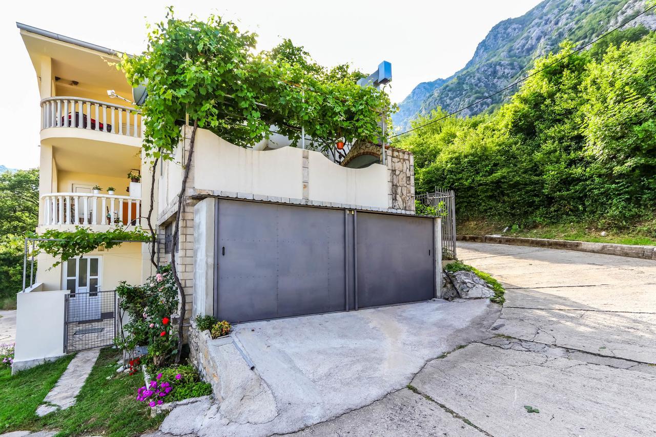 Apartments Zeko Donji Morinj Zewnętrze zdjęcie
